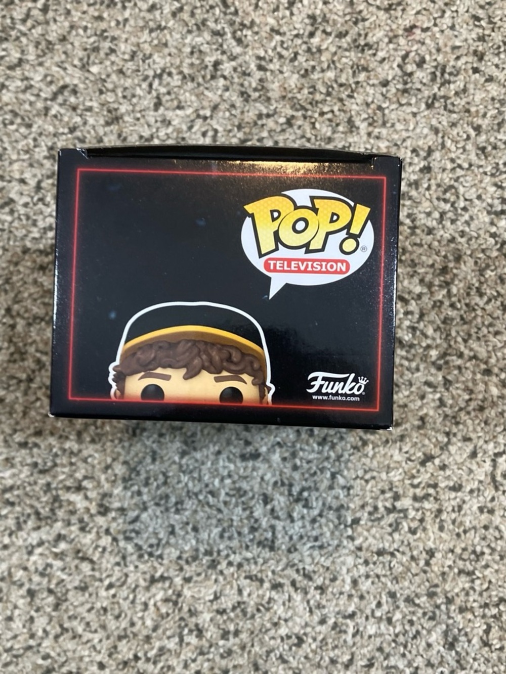 Funko Dustin Henderson Pop! Box - Black, Yellow, Red